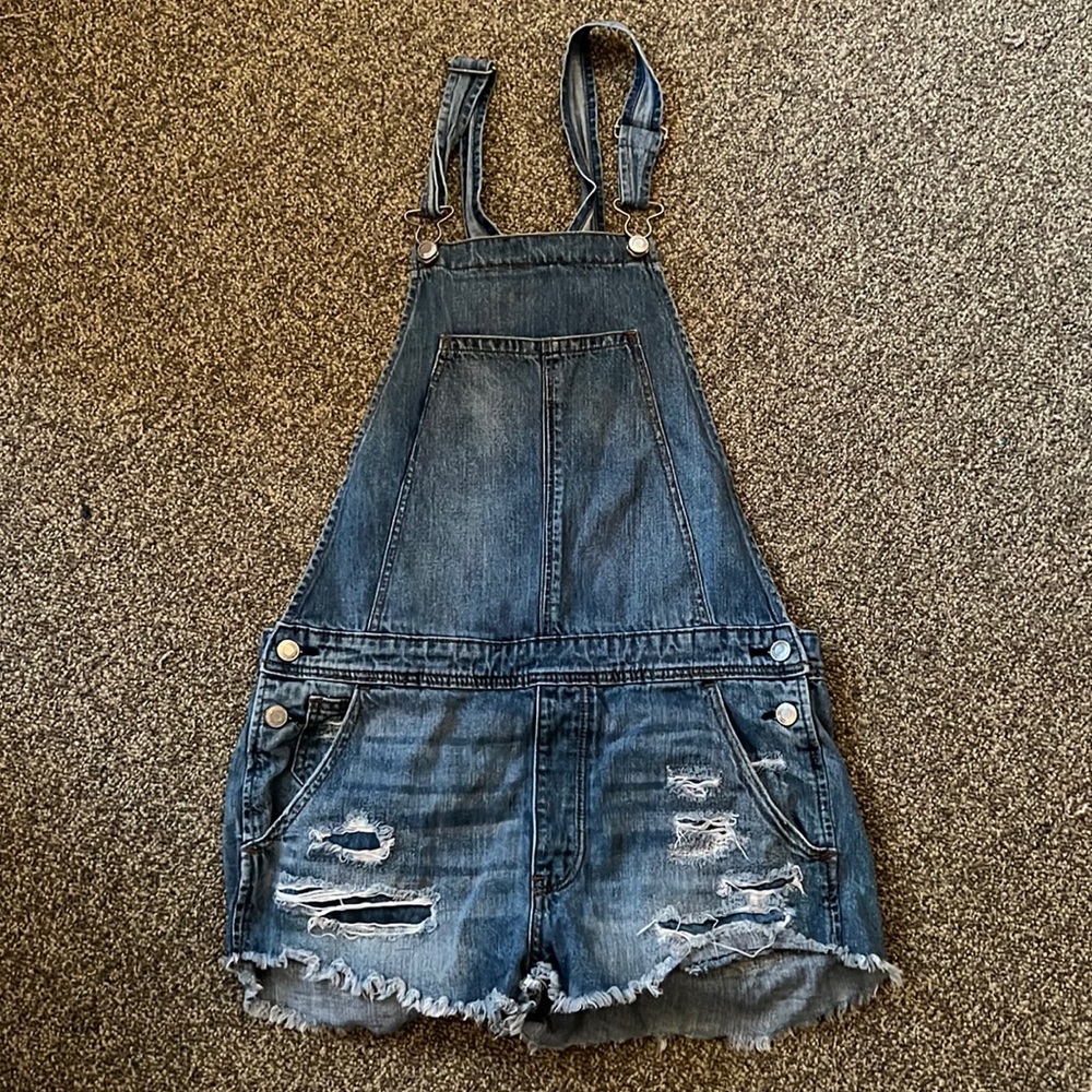 Overall shorts